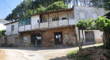 Casa tradicional de piedra a rehabilitar a 2 km del río Lor