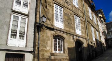 Compleet gerenoveerde stadswoning in het oude centrum van Monforte de Lemos