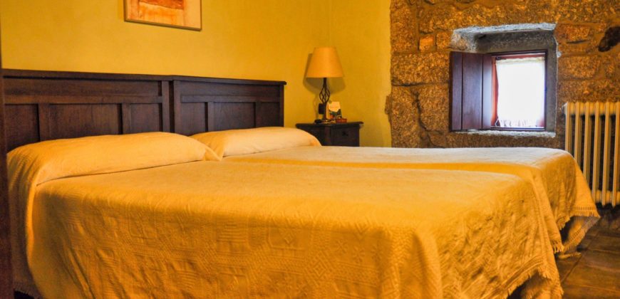 Landelijk hotel te koop gelegen op een prachtige locatie aan de rivier de Miño
