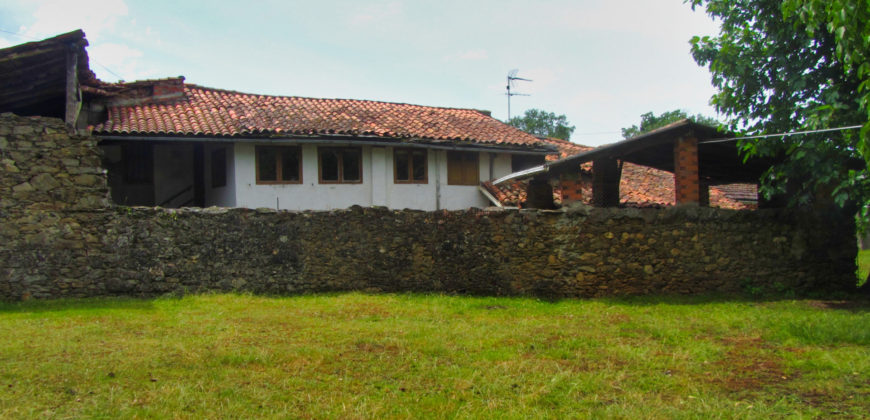 Zwei traditionelle Steinhäuser mit Gärten, 5 km von Monforte de Lemos entfernt