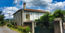 Ländliches Anwesen mit zweitem Haus zum Renovieren und Grundstücke in Monforte de Lemos
