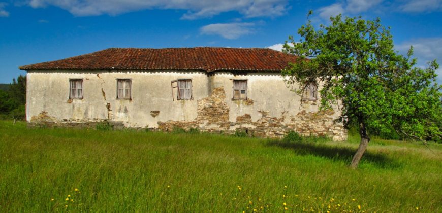 Large stone-built farmhouse to renovate with pasture land and outbuildings