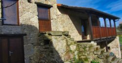 Preciosa casa rústica de piedra totalmente rehabilitada con fincas en Panton
