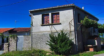 Casa rústica reformada con fincas a pocos kilómetros de Monforte