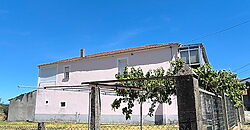 Casa rural tranquila con 8.000 m² de terreno a solo 3 km de Monforte de Lemos Casa rural tranquila con 8.000 m² de terreno a solo 3 km de Monforte de Lemos