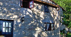 Se vende casa de turismo rural en inmejorable situación en la Ribeira Sacra Se vende casa de turismo rural en inmejorable situación en la Ribeira Sacra