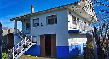 Bewohnbares möbliertes Haus mit Garten in der Region Ribeira Sacra