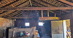 Bonita casa rústica de piedra con anexos y fincas en Palas de Rei Bonita casa rústica de piedra con anexos y fincas en Palas de Rei