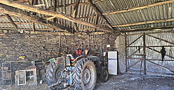 Bonita casa rústica de piedra con anexos y fincas en Palas de Rei Bonita casa rústica de piedra con anexos y fincas en Palas de Rei