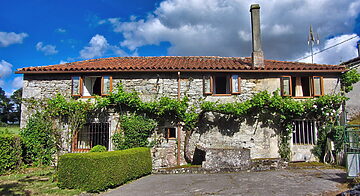 Charming stone Country House with garden in Monterroso Charming stone Country House with garden in Monterroso