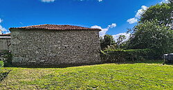 Schönes, renoviertes Natursteinhaus mit Garten in Monterroso Schönes, renoviertes Natursteinhaus mit Garten in Monterroso