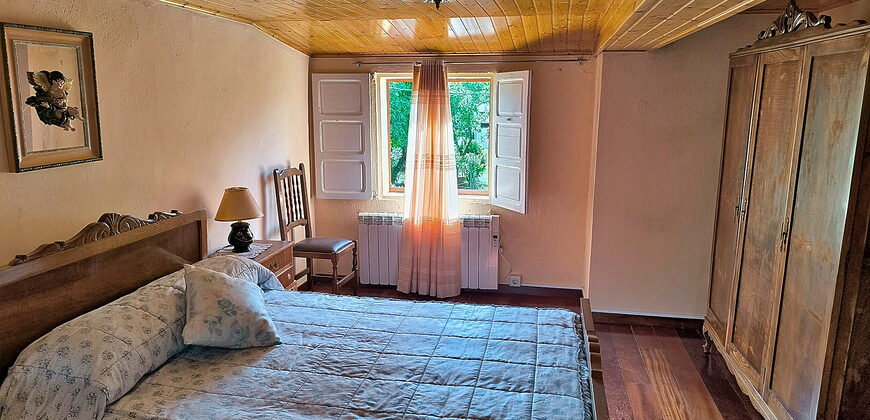 Schönes, renoviertes Natursteinhaus mit Garten in Monterroso