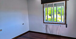 Fully habitable Country House with land and stunning views overlooking the Cabe valle Fully habitable Country House with land and stunning views overlooking the Cabe valle