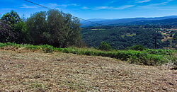 Fully habitable Country House with land and stunning views overlooking the Cabe valle Fully habitable Country House with land and stunning views overlooking the Cabe valle