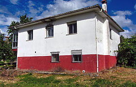 Detached country home with garden in the centre of the Ribeira Sacra Detached country home with garden in the centre of the Ribeira Sacra