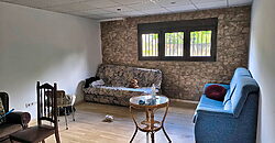 Detached country home with garden in the centre of the Ribeira Sacra