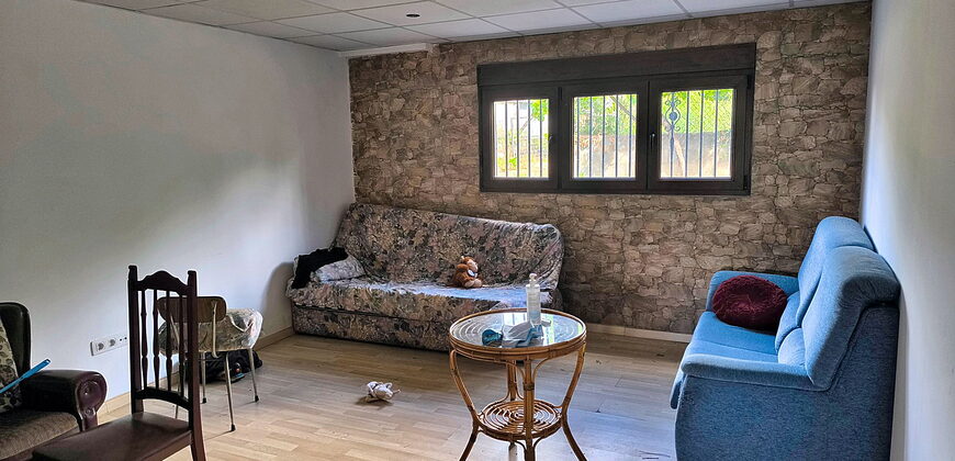Detached country home with garden in the centre of the Ribeira Sacra