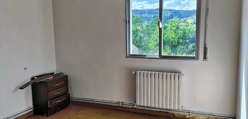 Detached country home with garden in the centre of the Ribeira Sacra