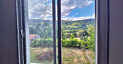 Detached country home with garden in the centre of the Ribeira Sacra