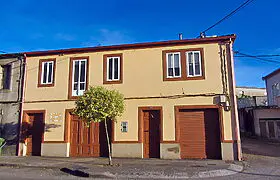 Townhouse with potential for business located in Ferreira de Panton Townhouse with potential for business located in Ferreira de Panton