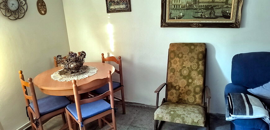 Townhouse with potential for business located in Ferreira de Panton