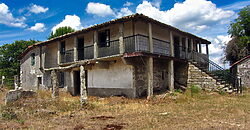 Complex of 3 stone-built houses with a beautiful “hórreo” and land Complex of 3 stone-built houses with a beautiful “hórreo” and land