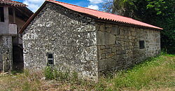 Complex of 3 stone-built houses with a beautiful “hórreo” and land Complex of 3 stone-built houses with a beautiful “hórreo” and land
