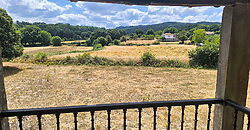 Complex of 3 stone-built houses with a beautiful “hórreo” and land Complex of 3 stone-built houses with a beautiful “hórreo” and land