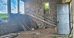 Complex of 3 stone-built houses with a beautiful “hórreo” and land Complex of 3 stone-built houses with a beautiful “hórreo” and land