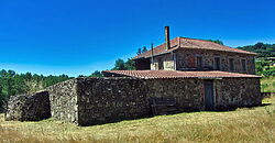 Rustic stone-built house to renovate with outbuildings and a large plot of land Rustic stone-built house to renovate with outbuildings and a large plot of land