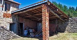 Rustic stone-built house to renovate with outbuildings and a large plot of land Rustic stone-built house to renovate with outbuildings and a large plot of land