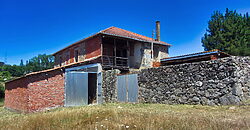 Rustic stone-built house to renovate with outbuildings and a large plot of land Rustic stone-built house to renovate with outbuildings and a large plot of land