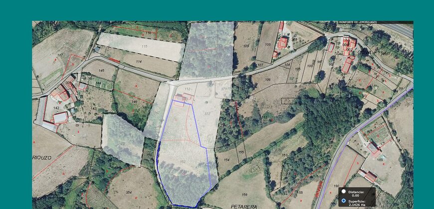 Rustic stone-built house to renovate with outbuildings and a large plot of land