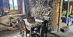 Stone-built house in habitable state with garden close to Monterroso