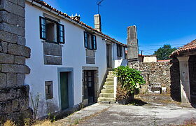 Beautiful stone-built Country House with courtyard and land in Antas de Ulla Beautiful stone-built Country House with courtyard and land in Antas de Ulla