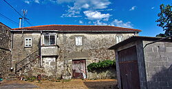 Habitable Country House with courtyard, outbuildings, land and lovely views Habitable Country House with courtyard, outbuildings, land and lovely views