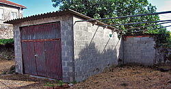 Habitable Country House with courtyard, outbuildings, land and lovely views Habitable Country House with courtyard, outbuildings, land and lovely views