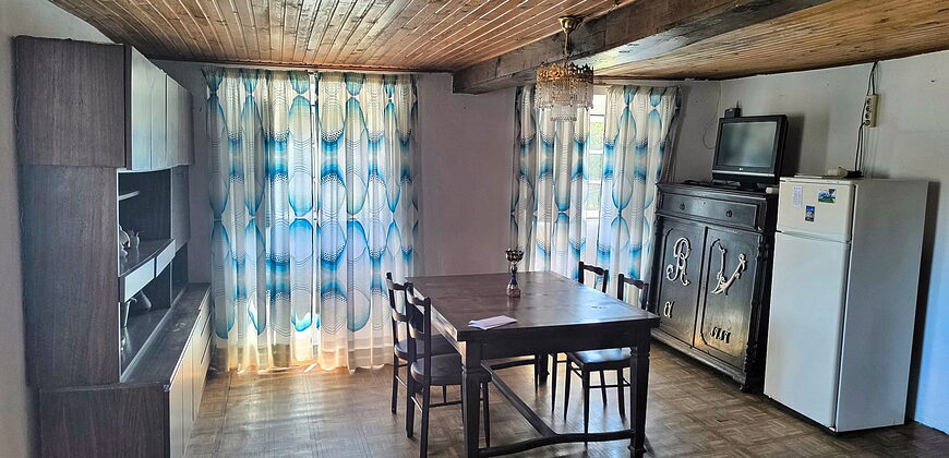 Stone-built country house with plots of land in the south of Lugo