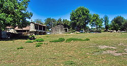 Stone-built country house with plots of land in the south of Lugo Stone-built country house with plots of land in the south of Lugo