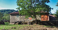 Beautiful stone-built country house to renovate with land in Panton Beautiful stone-built country house to renovate with land in Panton