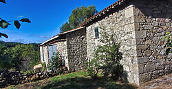 Beautiful stone-built country house to renovate with land in Panton Beautiful stone-built country house to renovate with land in Panton