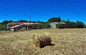 Preciosa aldea en venta con 20 hectáreas en el corazón de la Ribeira Sacra Preciosa aldea en venta con 20 hectáreas en el corazón de la Ribeira Sacra